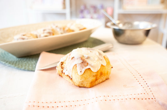 Sourdough Cinnamon Roll with Traditional Icing
